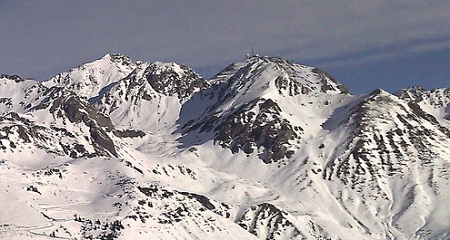 Le pic du Midi avec la station de La Mongie